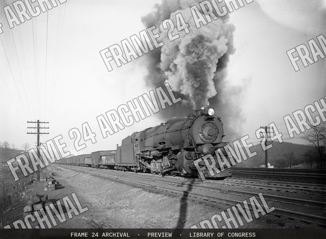 Pennsylvania Railroad : Locomotive PRR 4345, vintage black and white photograph
