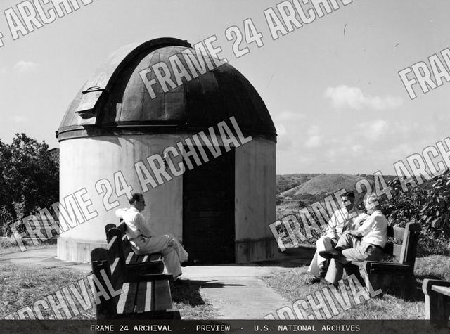 Photograph of Observatory at Miraflores Locks, vintage black and white photograph